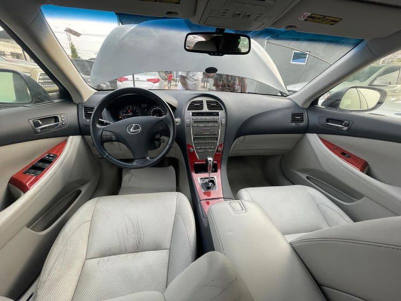 Lexus ES • 2008 • 80,000 km 15