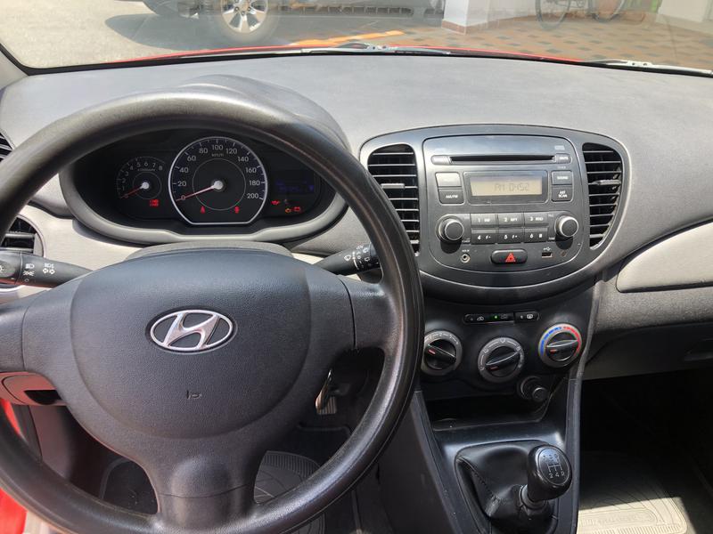 Hyundai i10 • 2013 • 99,725 km 12