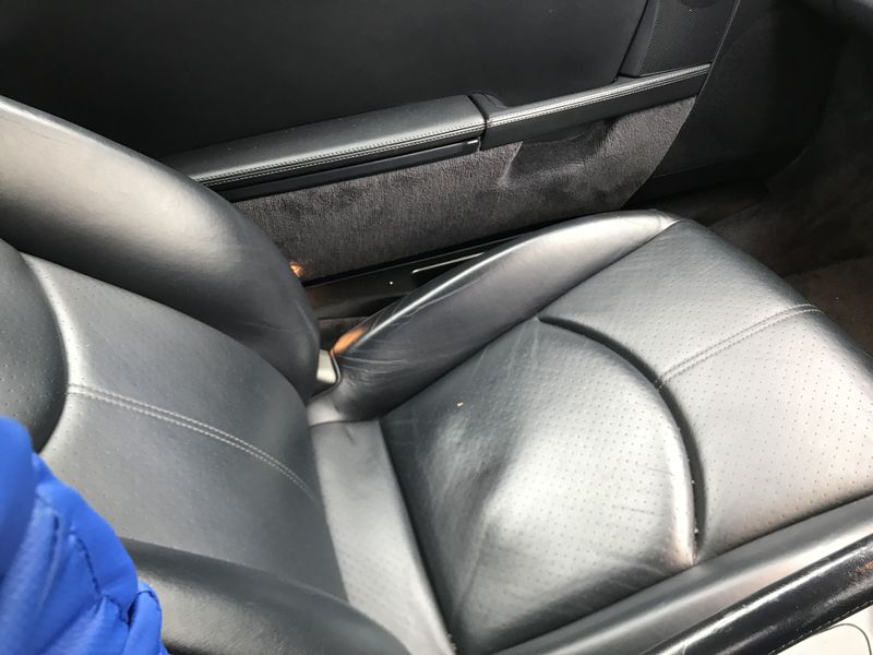 Porsche Cayman • 2007 • 90,000 km 6