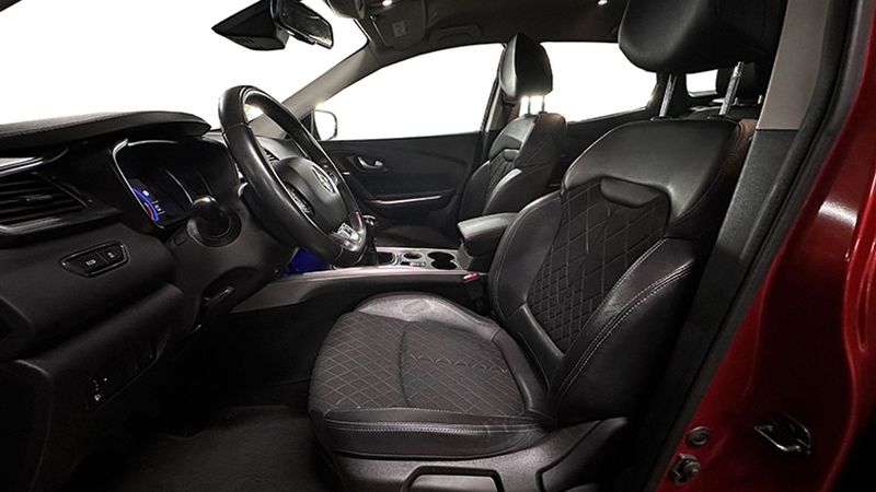 Renault Kadjar • 2021 • 24,500 km 3