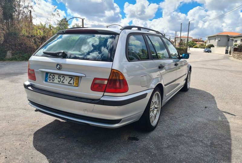 BMW 3 Series • 2000 • 399,999 km 2