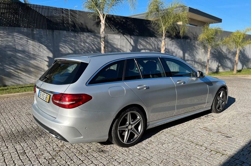 Mercedes-Benz C • 2015 • 153,000 km 3