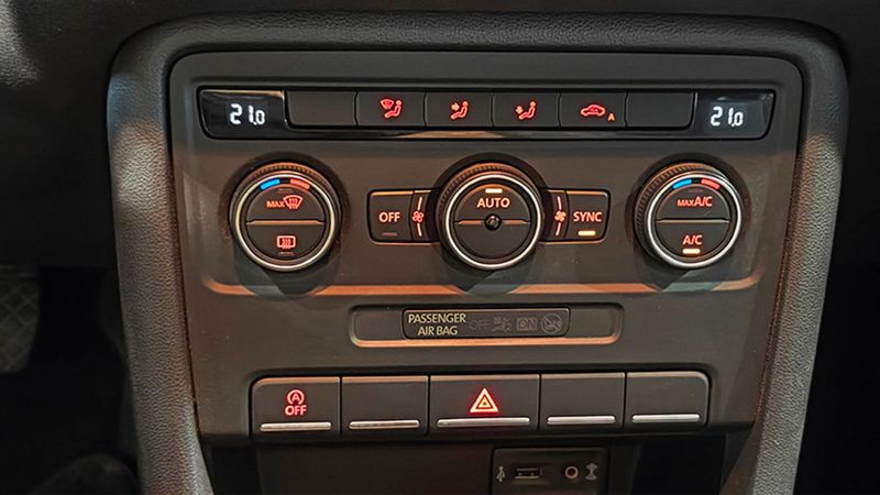 Volkswagen Beetle • 2016 • 105,086 km 21