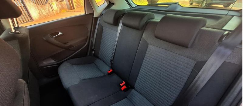 Volkswagen Polo • 2011 • 140,000 km 3