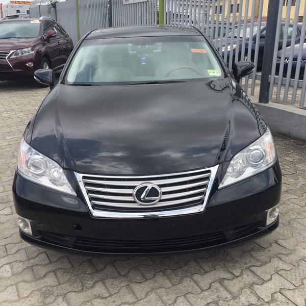 Lexus CT • 2010 • 22,000 km 4