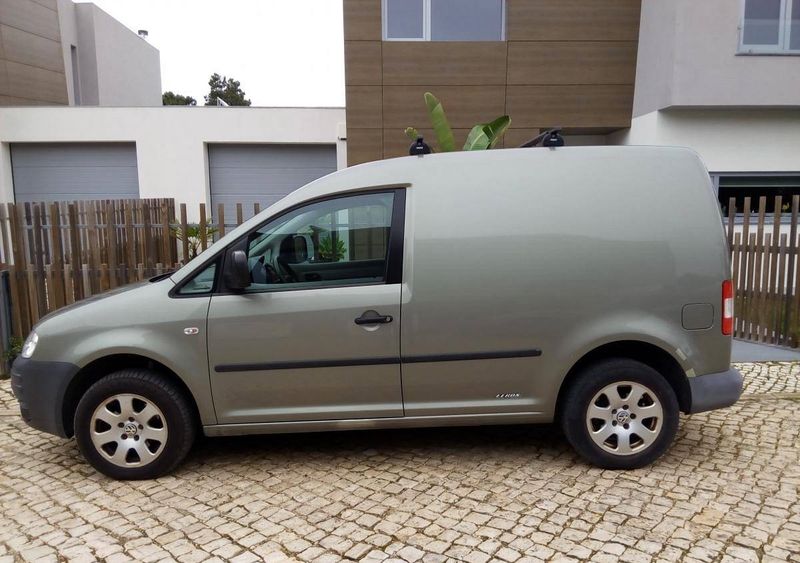 Volkswagen Caddy • 2009 • 14,000 km 2