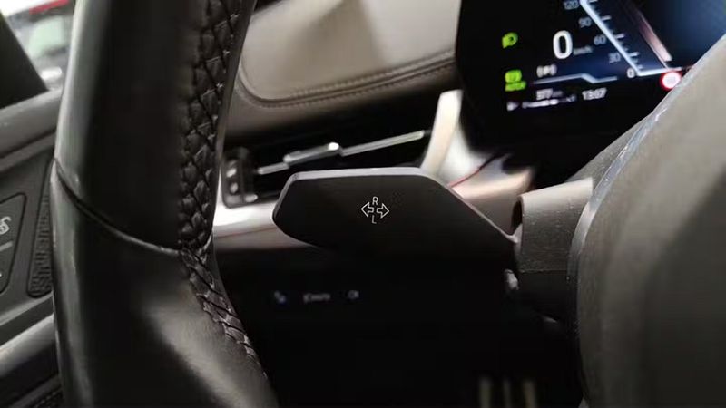 BMW 2 Series • 2022 • 32,869 km 15