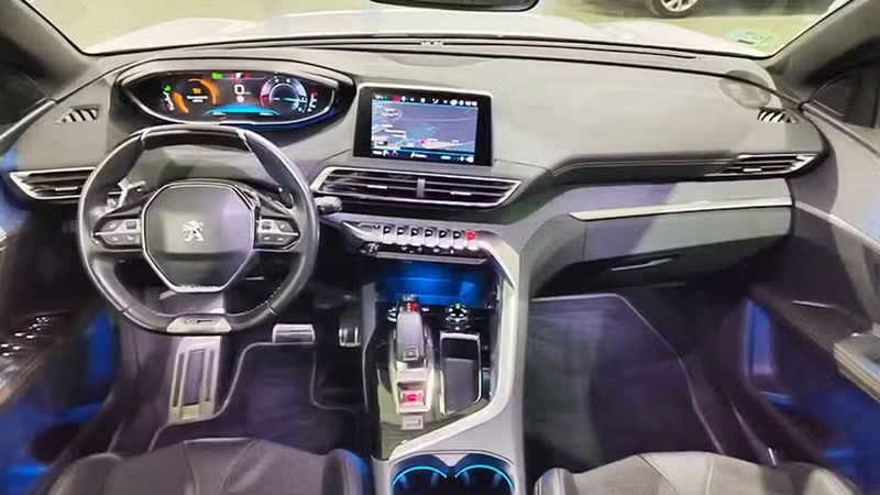 Peugeot 5008 • 2018 • 55,398 km 8