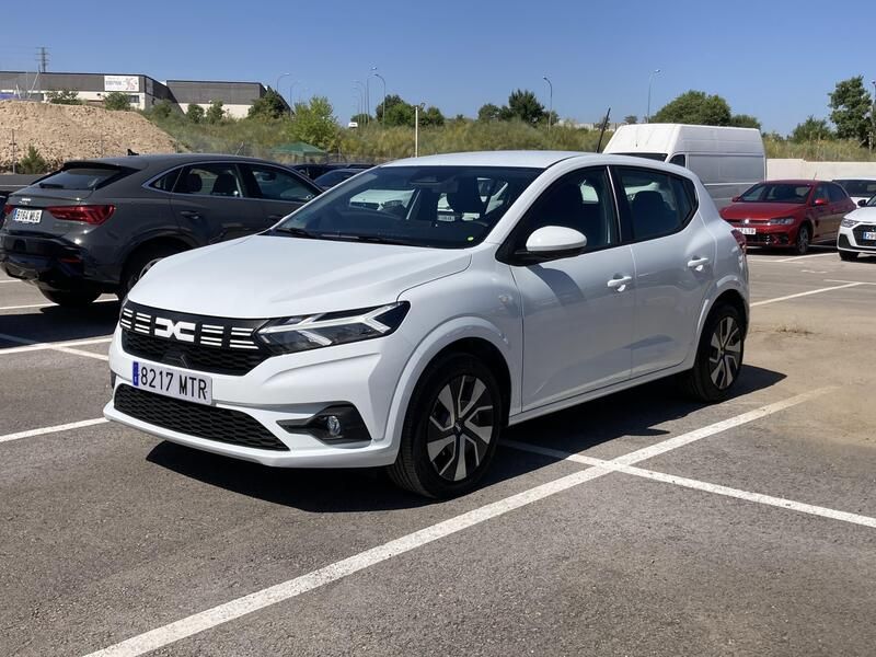 Dacia Sandero • 2024 • 15,000 km 1