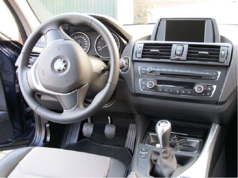 BMW 1 Series • 2011 • 148,700 km 3