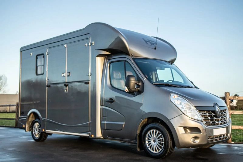 Renault Master • 2019 • 63,200 km 1