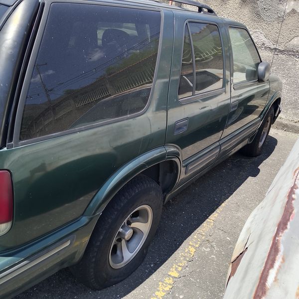 Chevrolet Blazer • 2001 • 200,000 km 9