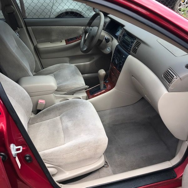 Toyota Corolla • 2006 • 87,000 km 2