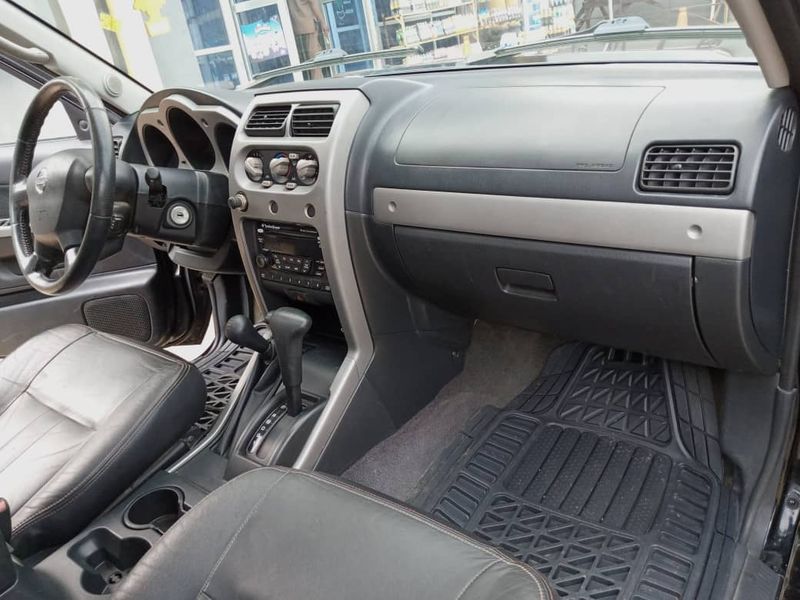 Nissan Frontier • 2011 • 34 km 3