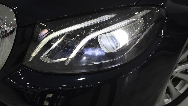 Mercedes-Benz E-Class • 2019 • 41,560 km 9