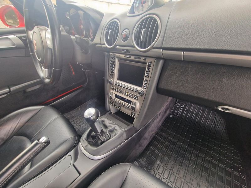 Porsche Cayman • 2006 • 65,000 km 3