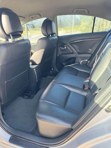 Toyota Avensis • 2010 • 189,000 km 2