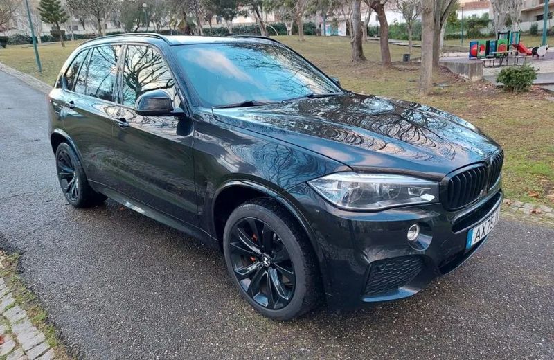 BMW X5 • 2017 • 165,000 km 1