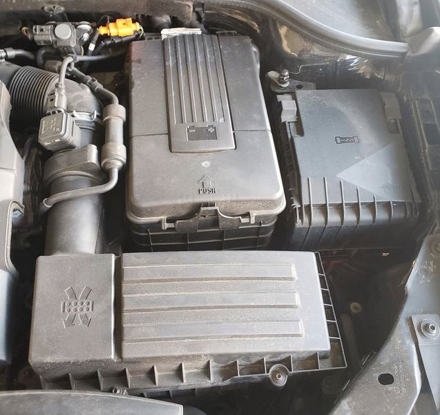 Volkswagen Golf • 2010 • 199,999 km 6