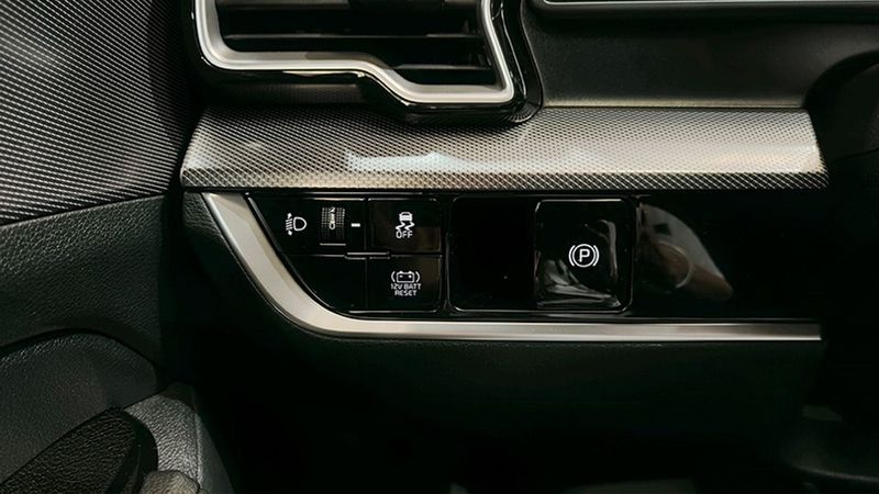 Kia Sportage • 2024 • 7,364 km 11