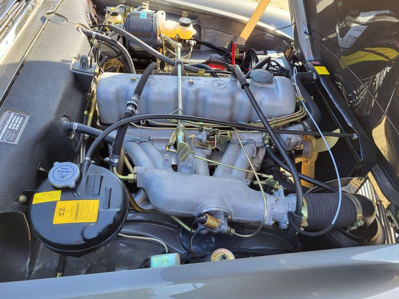 Mercedes-Benz SL • 1965 • 95,000 km 14