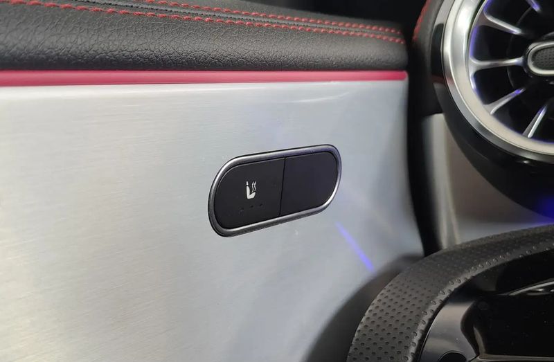 Mercedes-Benz CLA-Class • 2023 • 29,652 km 6