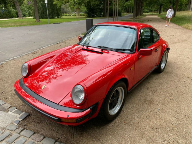 Porsche Carrera GT • 1988 • 150,000 km 4