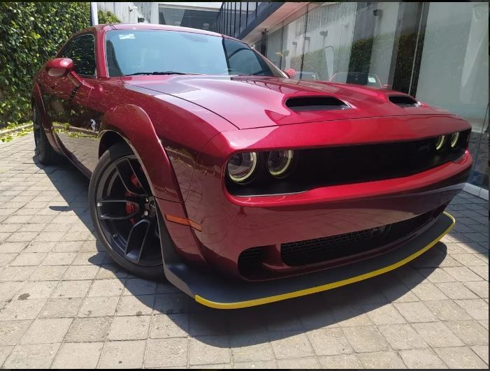 Dodge Challenger • 2019 • 70,000 km 5