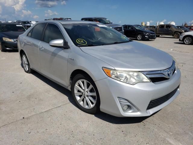 Toyota Camry Hybrid • 2012 • 12 km 1