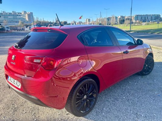 Alfa Romeo Giulietta • 2015 • 133,200 km 3