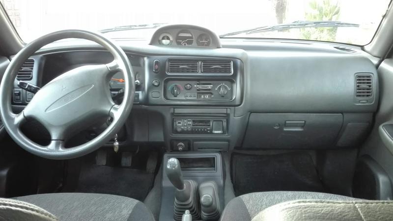 Mitsubishi L200 Pick up • 1996 • 218,770 km 3