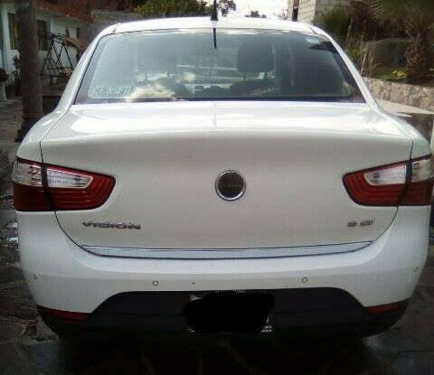 Dodge Attitude • 2015 • 86,000 km 1