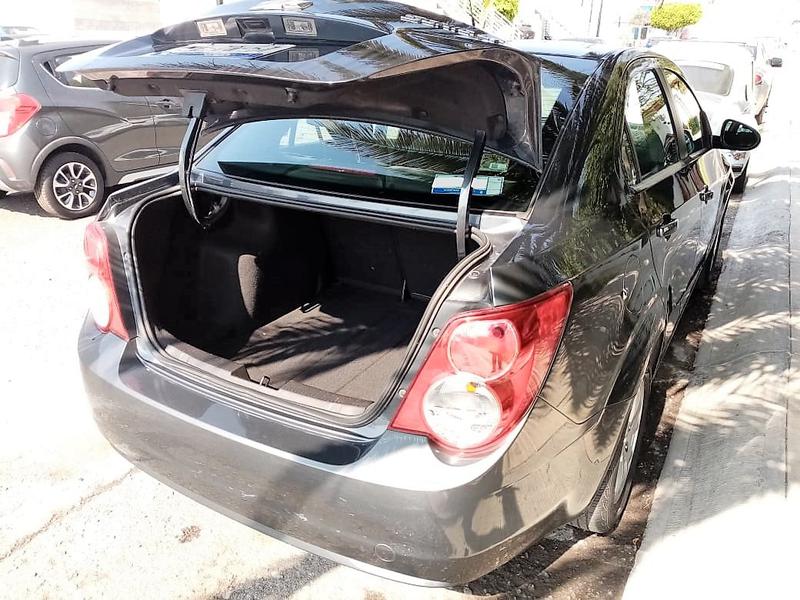 Chevrolet Sonic • 2013 • 200,000 km 2