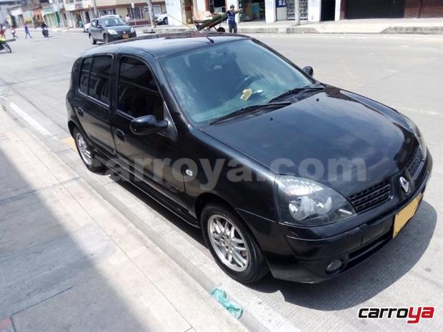 Renault  • 2008 • 137,000 km 3