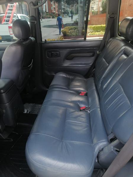 Toyota Land Cruiser • 2004 • 204,809 km 9