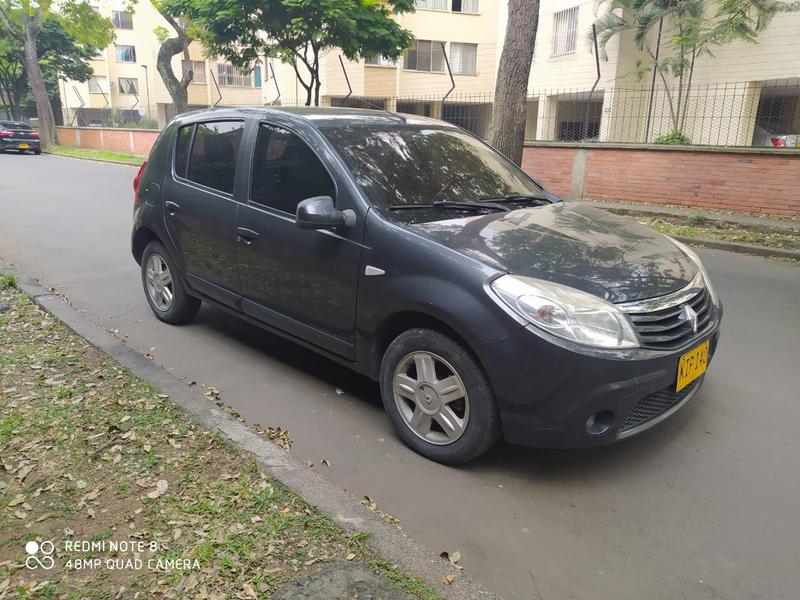 Renault Sandero • 2011 • 114,000 km 6