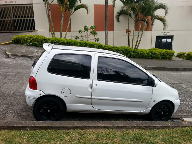 Renault Twingo • 2008 • 1,930,000 km 1