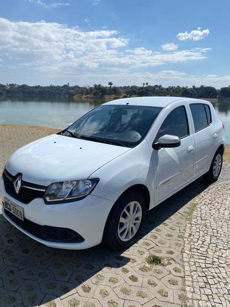 Renault Sandero • 2018 • 64,039 km 5