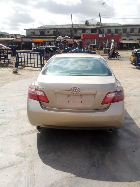 Toyota Camry • 2008 • 17,100 km 4