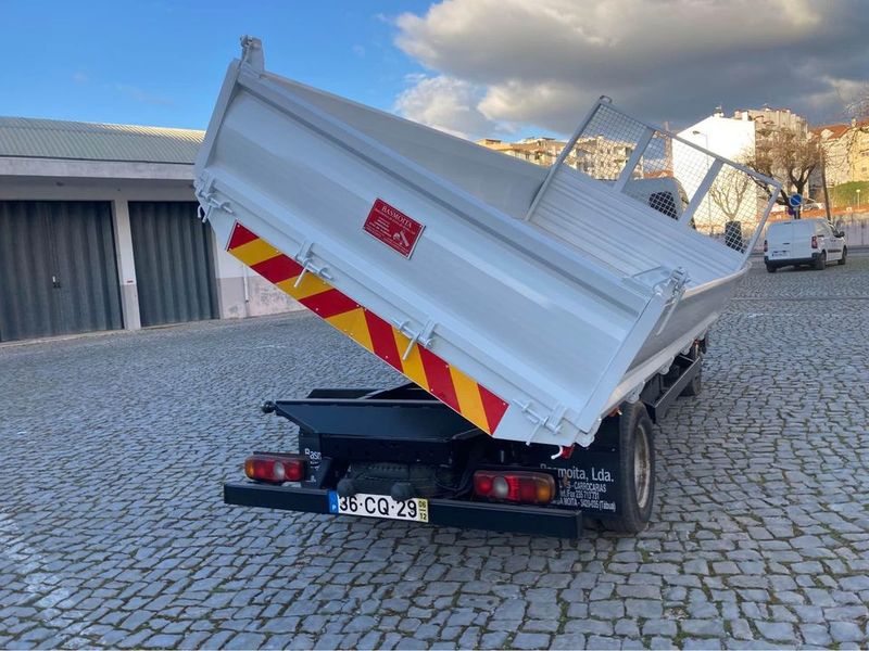 Mitsubishi Fuso canter • 2006 • 327,000 km 6