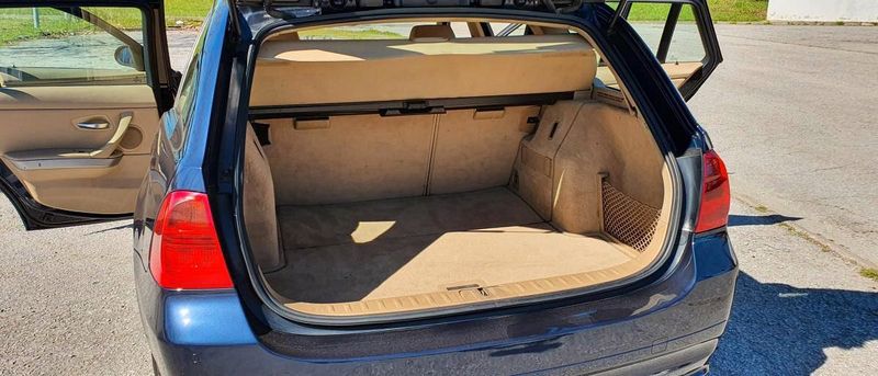 BMW 328i • 2006 • 300,000 km 4