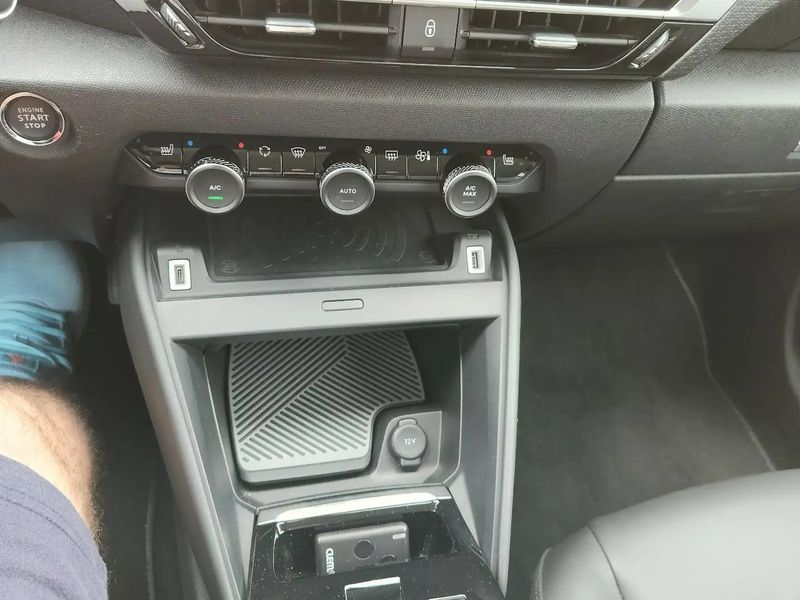 Citroën C4 • 2020 • 36,000 km 11