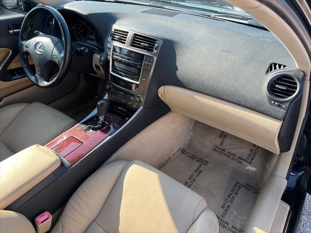 Lexus IS 250 C • 2007 • 121,131 km 11