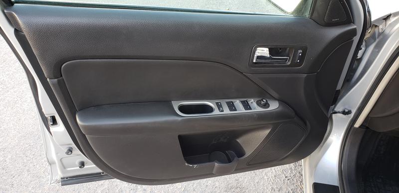 Ford Fusion • 2010 • 162,000 km 8