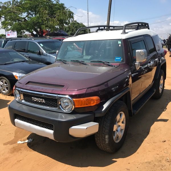 Toyota FJ Cruiser • 2008 • 34 km 1