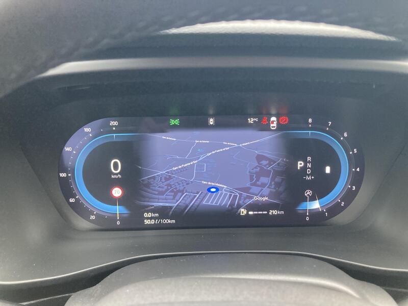 Volvo XC40 • 2024 • 45,624 km 19