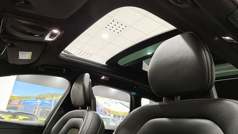 Volvo XC60 • 2018 • 77,477 km 7