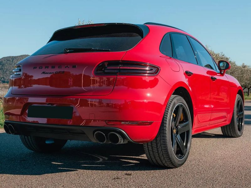 Porsche Macan • 2017 • 140,200 km 4