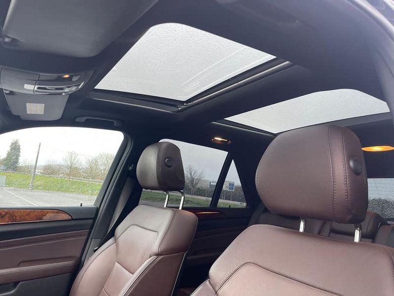 Mercedes-Benz M-Class • 2012 • 170,680 km 7