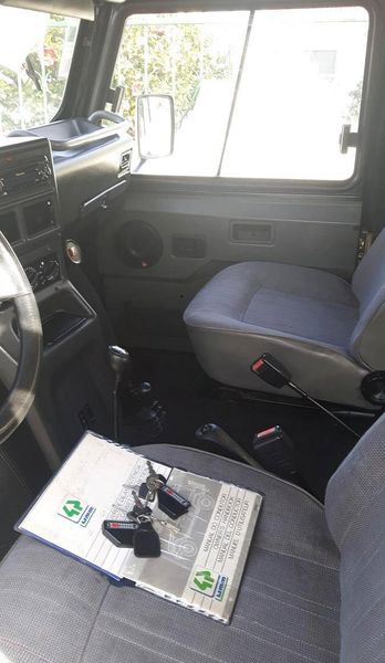 Land Rover Defender • 1993 • 200,000 km 7